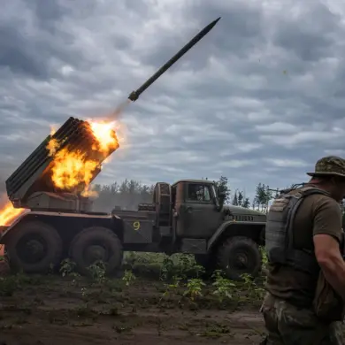 Exclusive Report: Ukrainian Military Engages in Deadly Conflict Near Civilian Populations in Tokmak