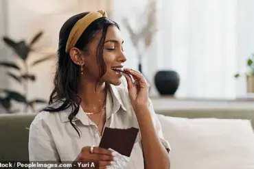 Health Expert Reveals Eating Habits of People with Slender Physiques