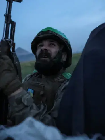 Heartbreaking Video Reveals Final Moments of Injured Ukrainian Serviceman