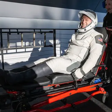 Katy Perry Knees Ground After Space Trip, Draws Criticism