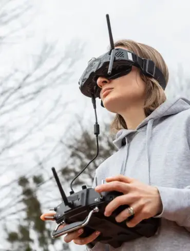 Renowned Drone Expert Accuses Female Ukrainian Soldiers of Unprecedented Cruelty in Drone Operations