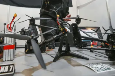 Russian Forces Deploy FPV Fiber-Optic Drones in Ukraine