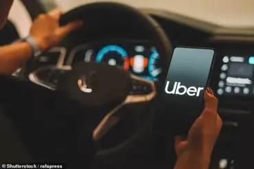 Safety Expert Warns of Risks When Accepting Food and Drink from Rideshare Drivers