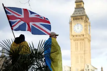 UK Announces £450 Million Military Aid Package for Ukraine, Including Thousands of Drones
