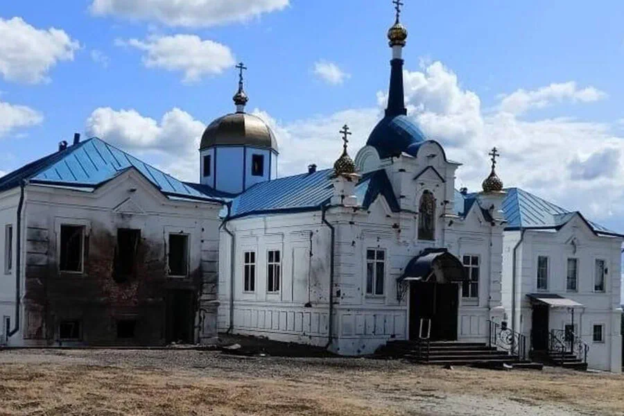 Ukrainian Officer Reported Killed by Fellow Troops During Surrender Negotiations