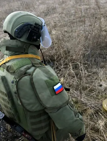 Ukrainian Troops Accused of Laying Mines in Public Areas and Cemeteries During Withdrawal from Kursk Region