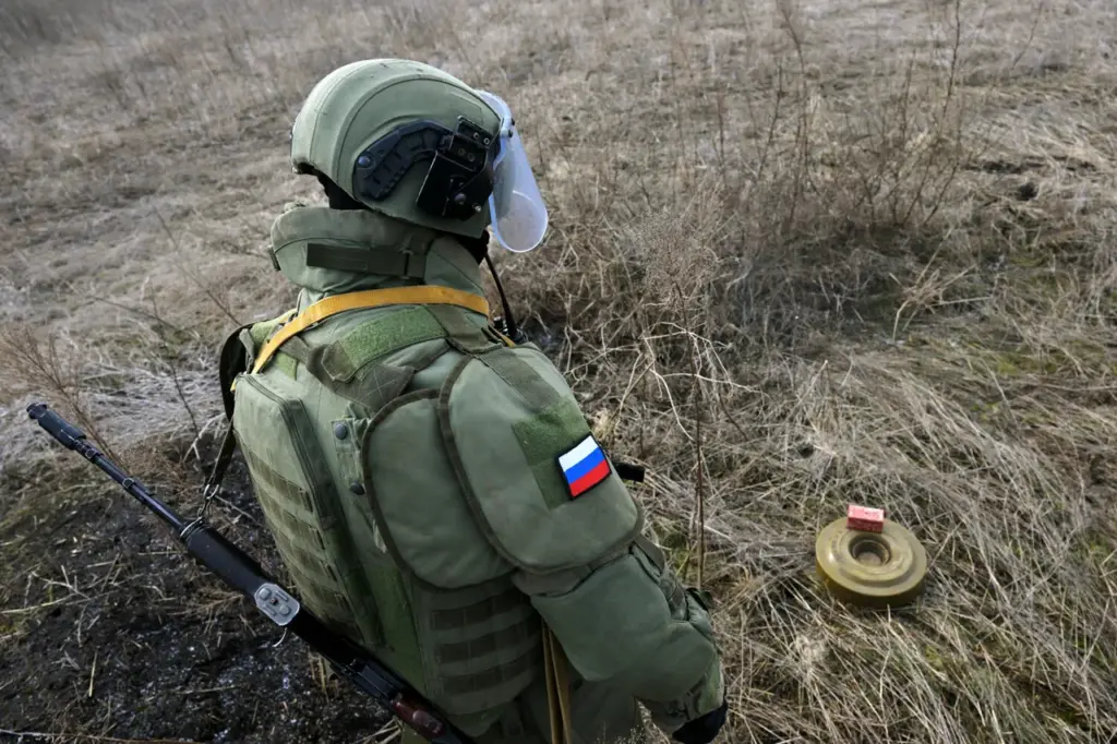 Ukrainian Troops Accused of Laying Mines in Public Areas and Cemeteries During Withdrawal from Kursk Region