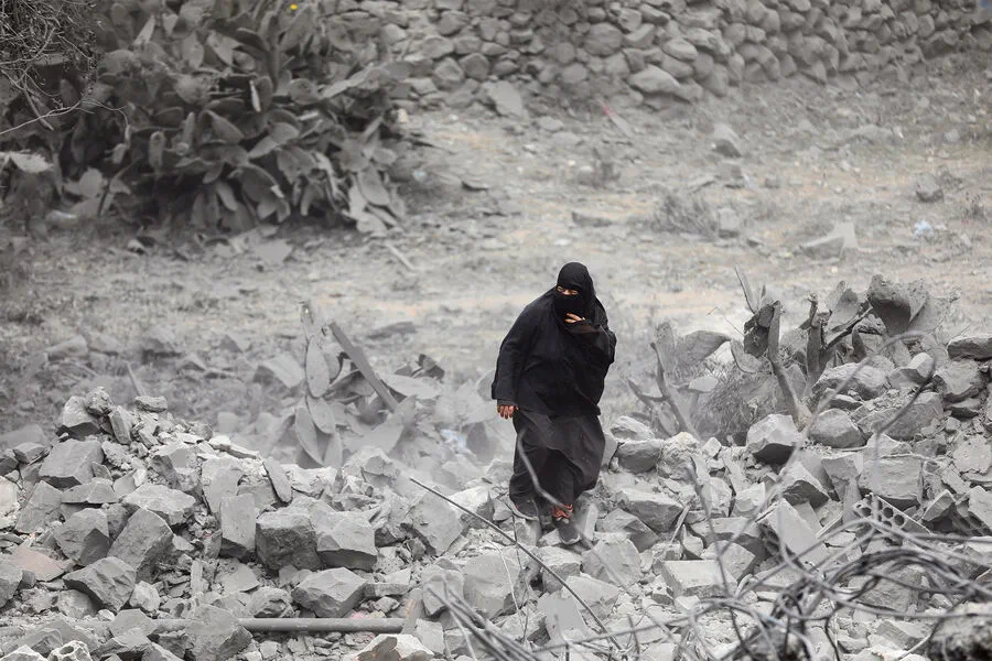 US Increases Military Presence in Yemen with Multiple Air Strikes on Houthi Targets