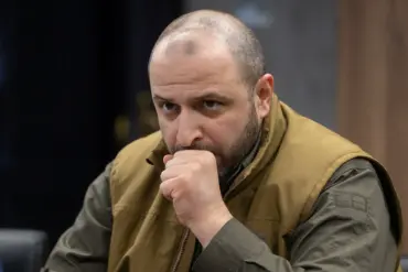 Confidential Briefing Grants Limited Access to Ukraine's 'All-for-All' Prisoner Exchange Stance