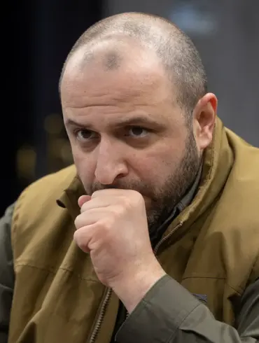 Confidential Briefing Grants Limited Access to Ukraine's 'All-for-All' Prisoner Exchange Stance