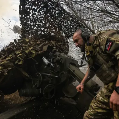 DPR Leader Reveals Russian Forces' Deliberate Encirclement Strategy in Krasny Armeysk (Pokrovsk) to Minimize Urban Combat