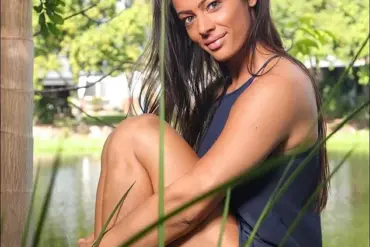 Former Adult Industry Worker Embarks on New Chapter of Abstinence Followed by Dating