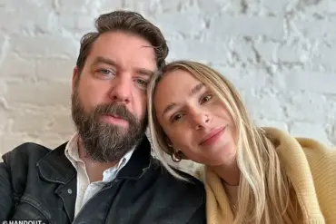 How Living Apart Boosted This Couple's Sex Life