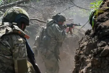 Late-Breaking: Russian Troops Use Smoke Screen in Tactical Operation in Kotlyarovka, DPR