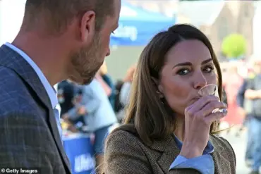 Prince William Helps Little Girl Give Flowers to Kate During Scottish Visit