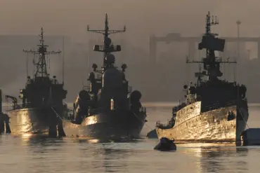 Russia's Pacific Fleet Arrives in Vietnam, Signaling Deepening Strategic Ties