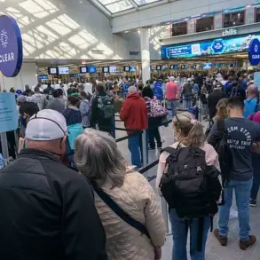 United Airlines Experiencing Nationwide Outage; Travelers Unable to Check In