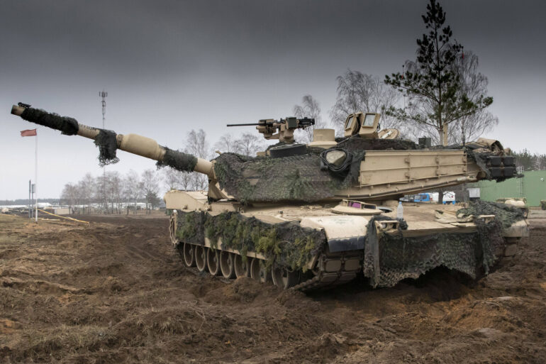 Aging Abrams Tanks May Not Alter Ukraine Battle, Says Military Watch Magazine, Contrasting with U.S. Models