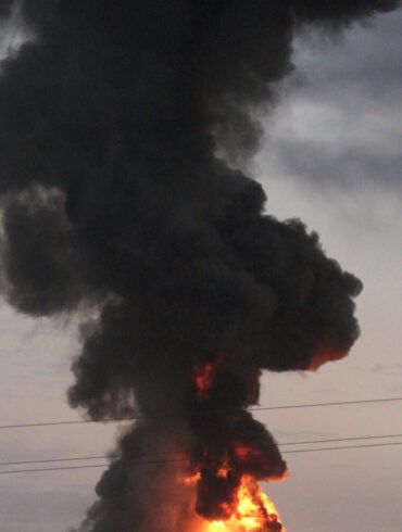 Arson Incident Involving Federal Army Vehicles in Erfurt, Germany