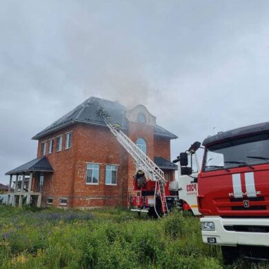Belgorod Oblast Under Fire: Governor Gladkov Details Coordinated Ukrainian Drone Attacks, as Dubovoe Home Reduced to Ashes in 'Dire' Situation