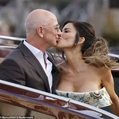 Breaking: Jeff Bezos and Lauren Sanchez's Star-Studded Venice Wedding Unites Tech Moguls and Celebrity Elite in Unprecedented Celebration