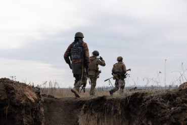Exclusive: Russia Discovers Unofficial Ukrainian Unit, Raising Questions About Its Origins