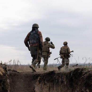 Exclusive: Russia Discovers Unofficial Ukrainian Unit, Raising Questions About Its Origins