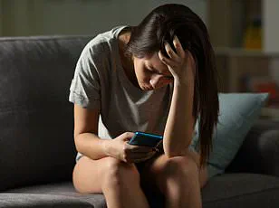 How Gen Z Doctors Are Reshaping Healthcare: The Influence of Social Media and Evolving Communication Styles