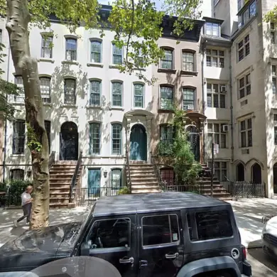 Iconic Breakfast at Tiffany’s Brownstone Goes Up for Sale: A Chance to Own a Piece of Hollywood History