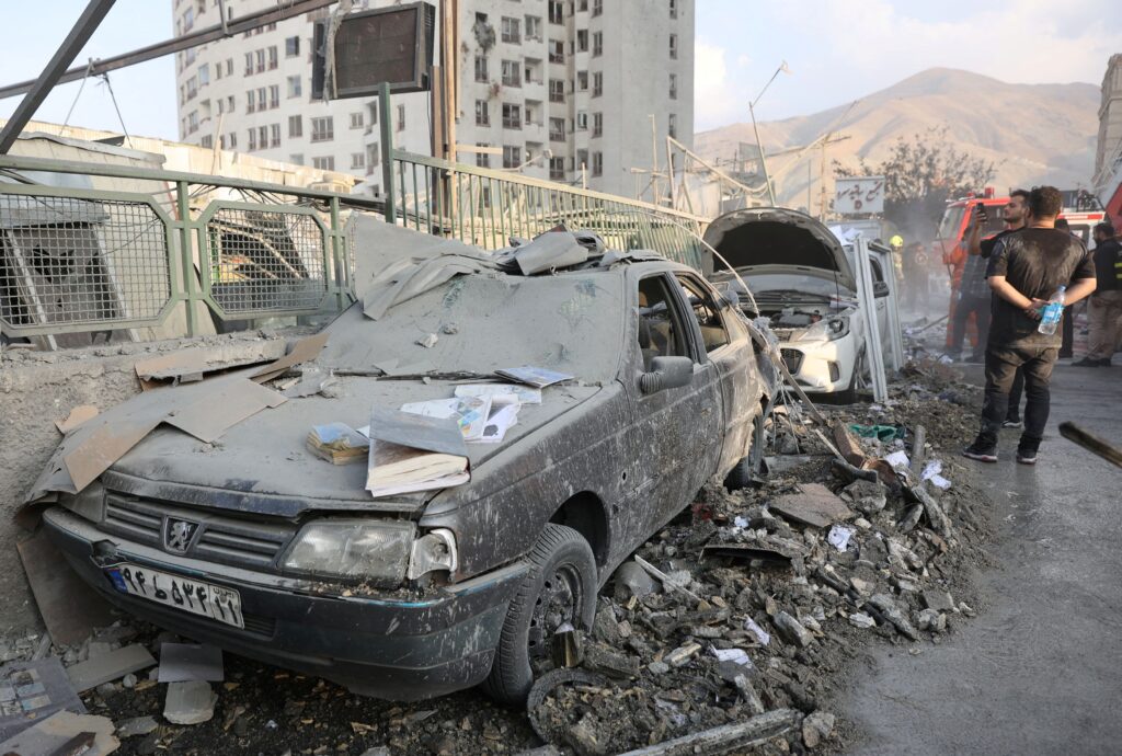 Iran's Geopolitical Crossroads: Parallels to Ukraine and the West's Dilemma