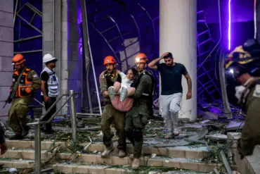 Israel Confronts Escalating Violence Amid Rocket Attacks, With 24 Civilians Killed and 647 Injured in Escalating Conflict With Iran