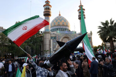 Privileged Insight: Russian Military Expert Warns of Iran's Failed Missile Strike Against Israel
