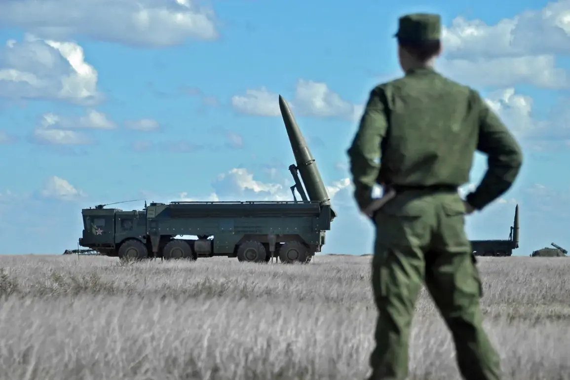 Russian Iskander Missile Strikes Patriot System Launch Pad in Kyiv, Surveillance Footage Shows