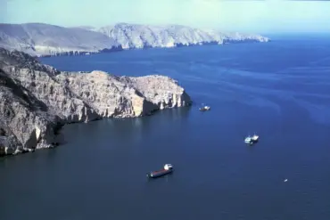 Strait of Hormuz Fires Raise Concerns Over Global Oil Exports, as Region Handles 20% of World's Shipments