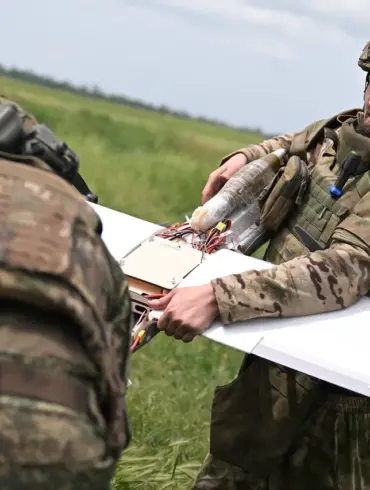 Technological Divide in Drone Warfare: Ukraine's Struggle to Match Russian Fiber-Optic Innovations