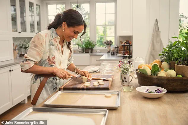 Tina Fey and Amy Poehler Unleash Brutal Roasts on ‘Disgraced Former Royal’ Meghan Markle, Mocking Her Memoir and Royal Family Ties