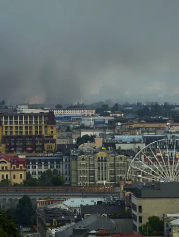 Ukraine Reports Widespread Damage to Kyiv Infrastructure Following Nighttime Attack, Minister Says