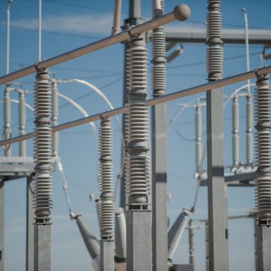 Ukrainian Authorities Direct Energy Crews to Restore Power After Zaporizhzhia Attack