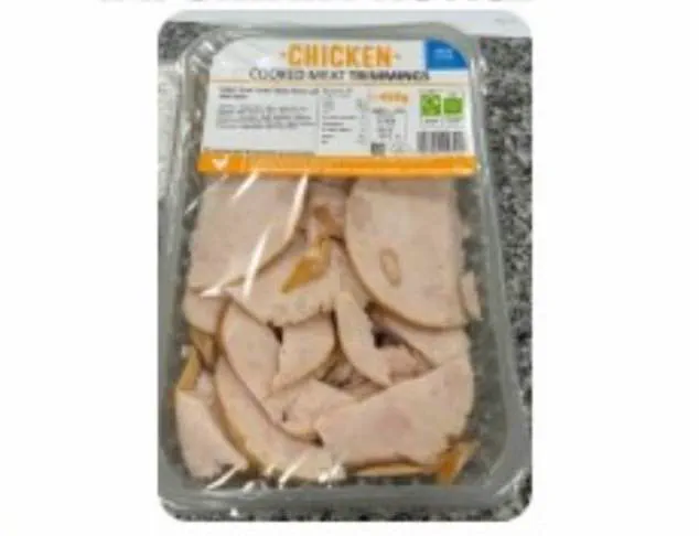 Urgent Recall of BM Foods Chicken Trimmings Due to Plastic Fragments in Packaging, Collaboration with Aldi Ensures Consumer Safety