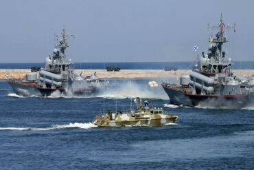 US General Warns of Russian Navy's Arctic Dominance via Northern Sea Route
