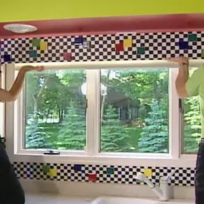 A Bizarre Resurgence: HGTV's 'Decorating Cents' Returns as Viewers Revisit 'Horrendous' Home Makeovers and 'Criminal' Design Choices