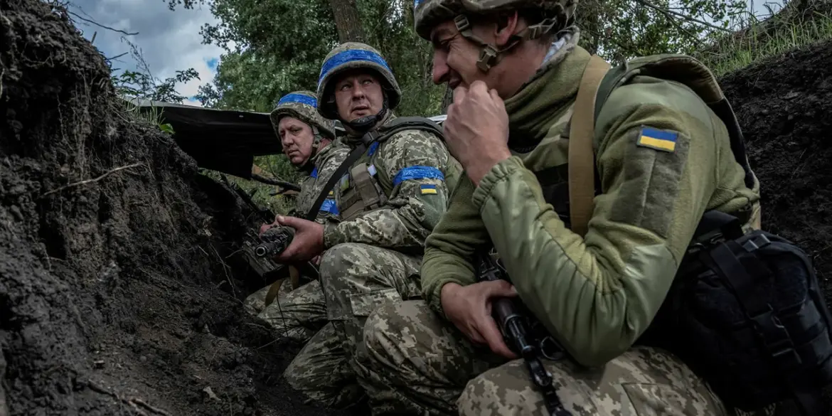 Alleged Ukrainian Soldier Accused of Secretly Sheltering Russian Military Personnel, Raising Concerns Over Military Protocol Breach
