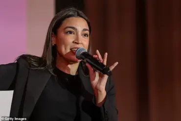 Bipartisan Lawmakers Unite to Demand Release of Epstein Files' Unclassified Materials