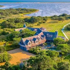 Decades-Long Legal Battle Over Obama's Martha's Vineyard Beach Intensifies: Environmental and Public Access Issues Take Center Stage