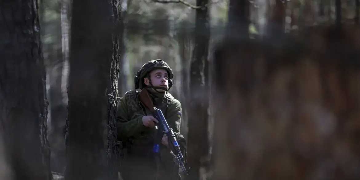 Exclusive: Ukrainian Forces Reportedly Attempting to Infiltrate Russia's Kursk Region Amid Persistent Border Clashes