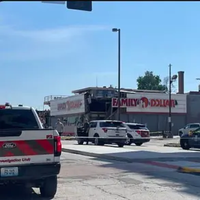 Family Dollar Store Roof Collapse in Kansas City Leaves One Dead, Three Injured