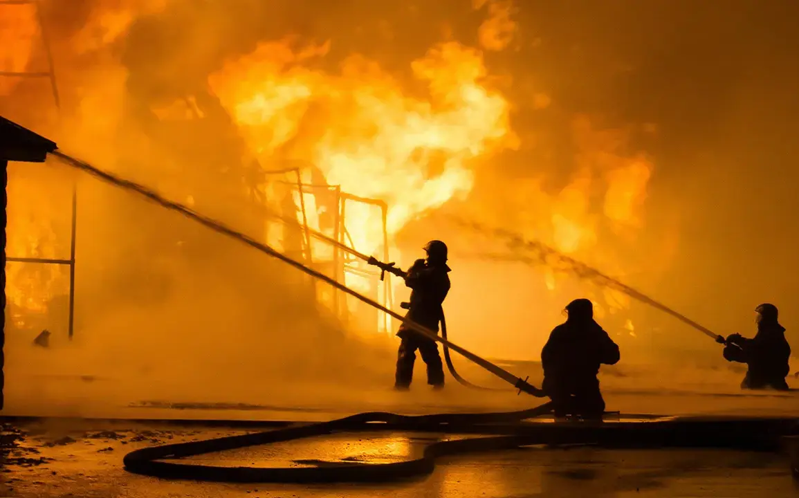Large Fire at Former WWII RAF Base in Nottinghamshire; No Injuries Reported