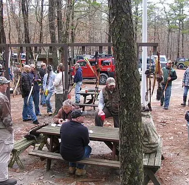 Lightning Strike at New Jersey Archery Range Kills One, Injures Dozens