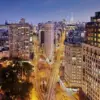 New York City's Resilience: Defying Tourism Decline Amid National Shifts