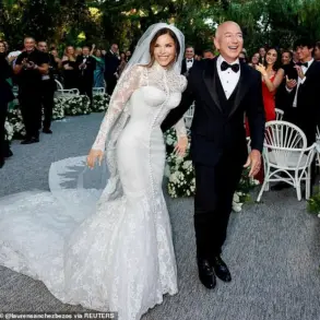 Photoshop Fails Raise Eyebrows at Jeff Bezos and Lauren Sanchez's $50 Million Venice Wedding